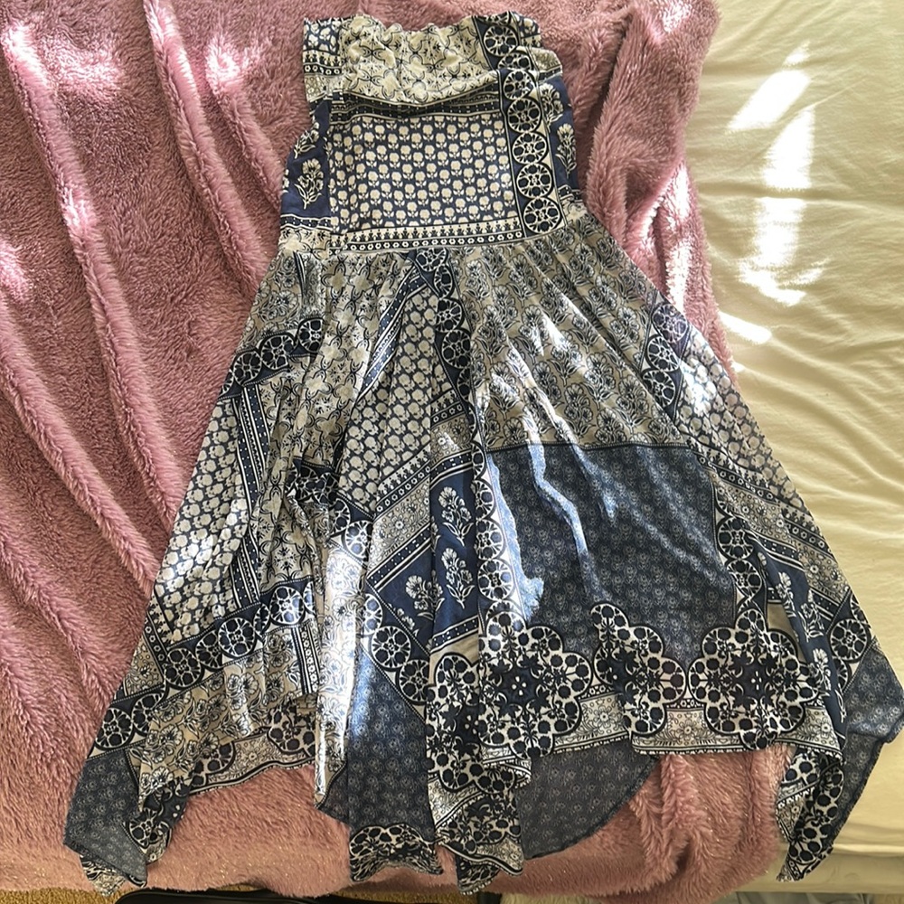 Beautiful sleeveless layered blue dress